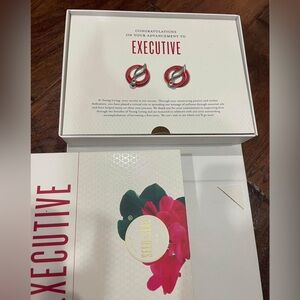 Young Living Executive Box Pin Set